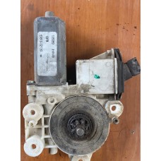 window motor left frond toyota 992046100 106089 