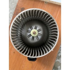 fan with speed regulator toyota 2727008034