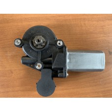 toyota right frond window motor  857200D120